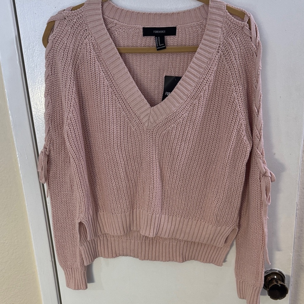 Forever 21 Light Pink V-Neck Sweater with Cut-Out Sleeves